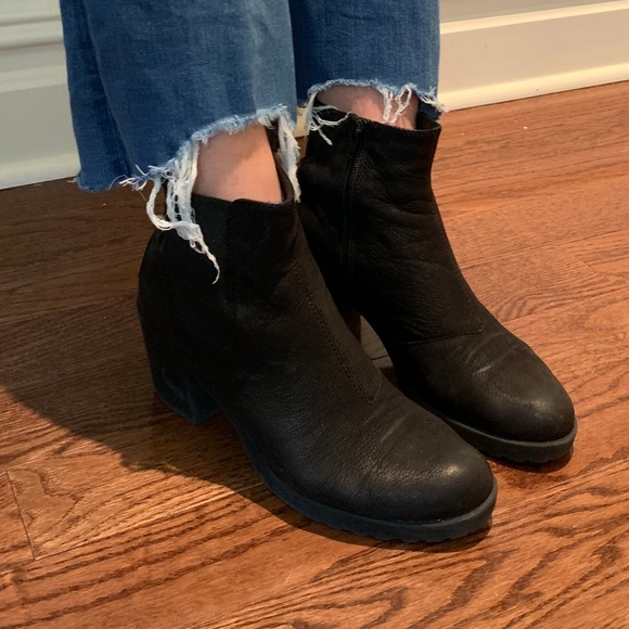 vagabond grace heeled chelsea boots